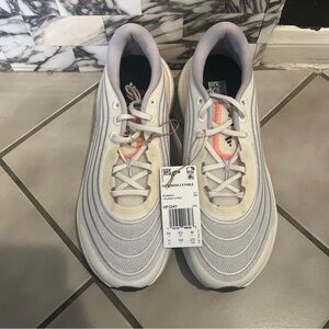 NEW Adidas Supernova 2 X Parley Running Sneakers HP2241 Women’s Size 11